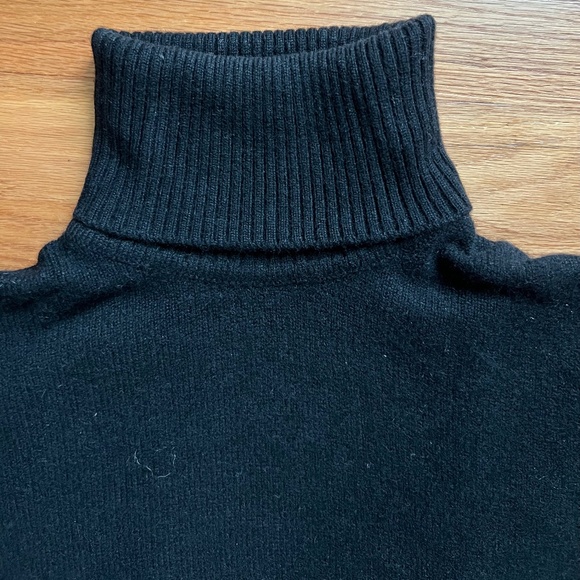 Vintage Ballantyne black cashmere turtle neck, womens size XS- S Scotland - Picture 2 of 4